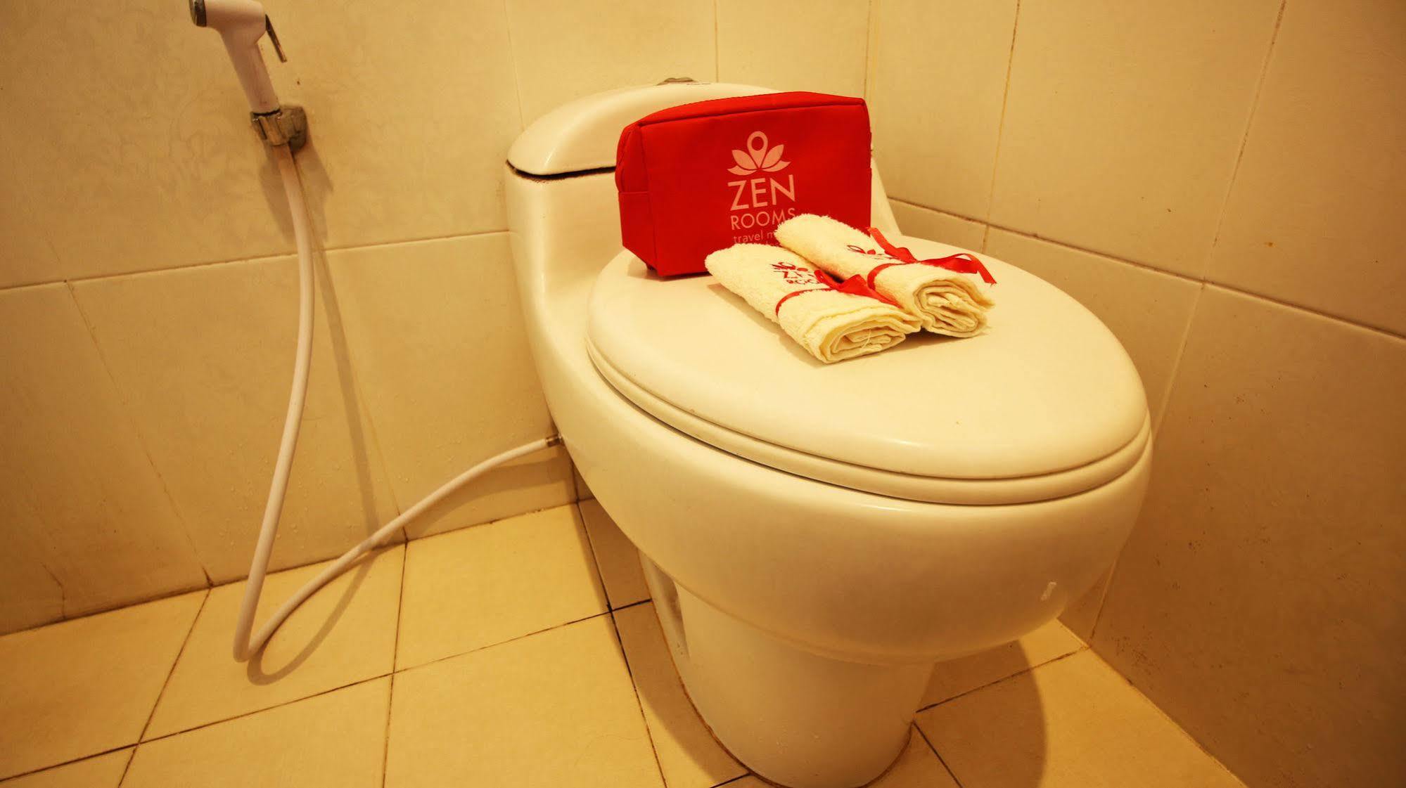 Zen Rooms Grand Hotel Lembang Zewnętrze zdjęcie