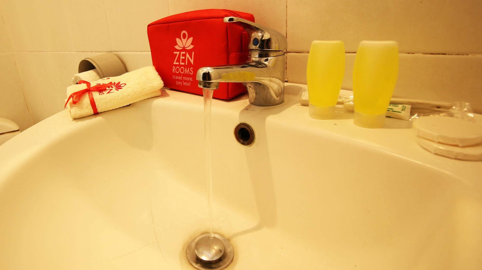 Zen Rooms Grand Hotel Lembang Zewnętrze zdjęcie