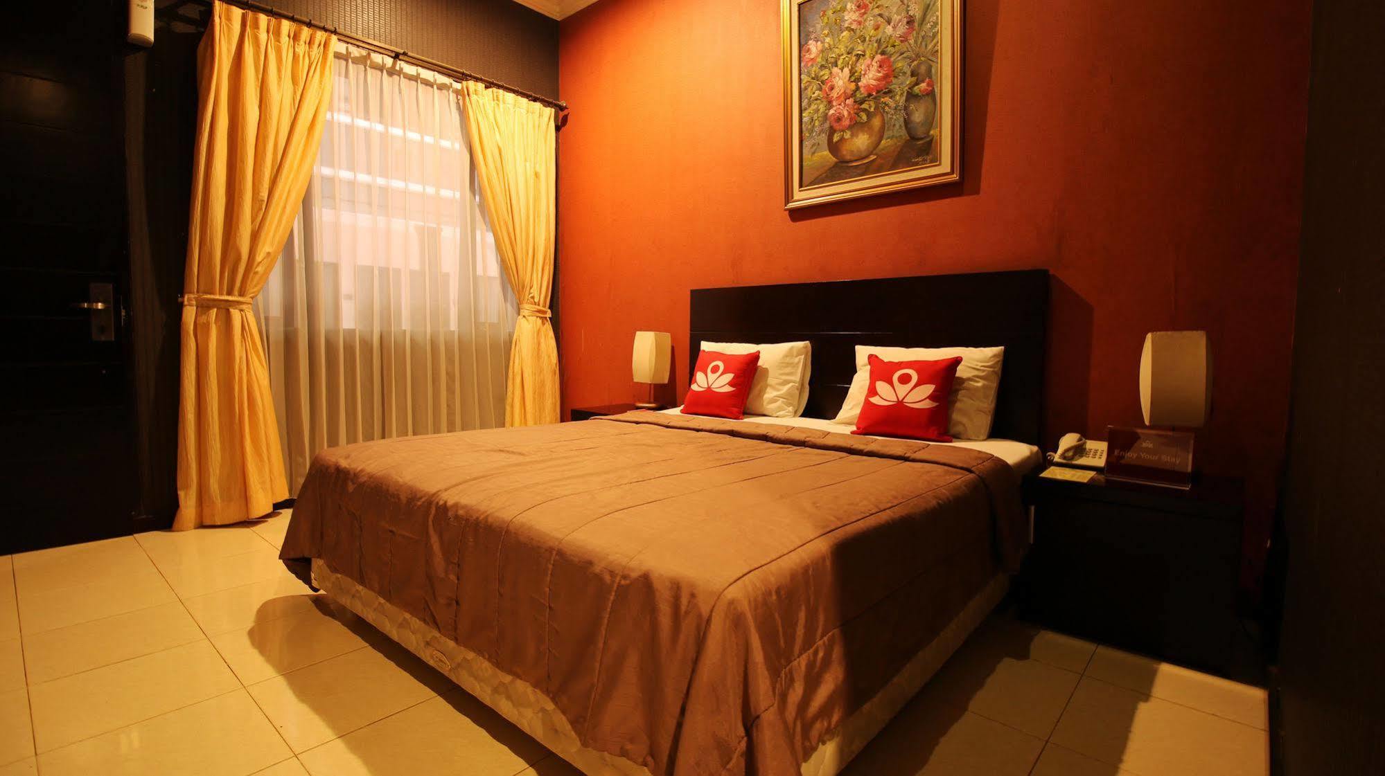 Zen Rooms Grand Hotel Lembang Zewnętrze zdjęcie