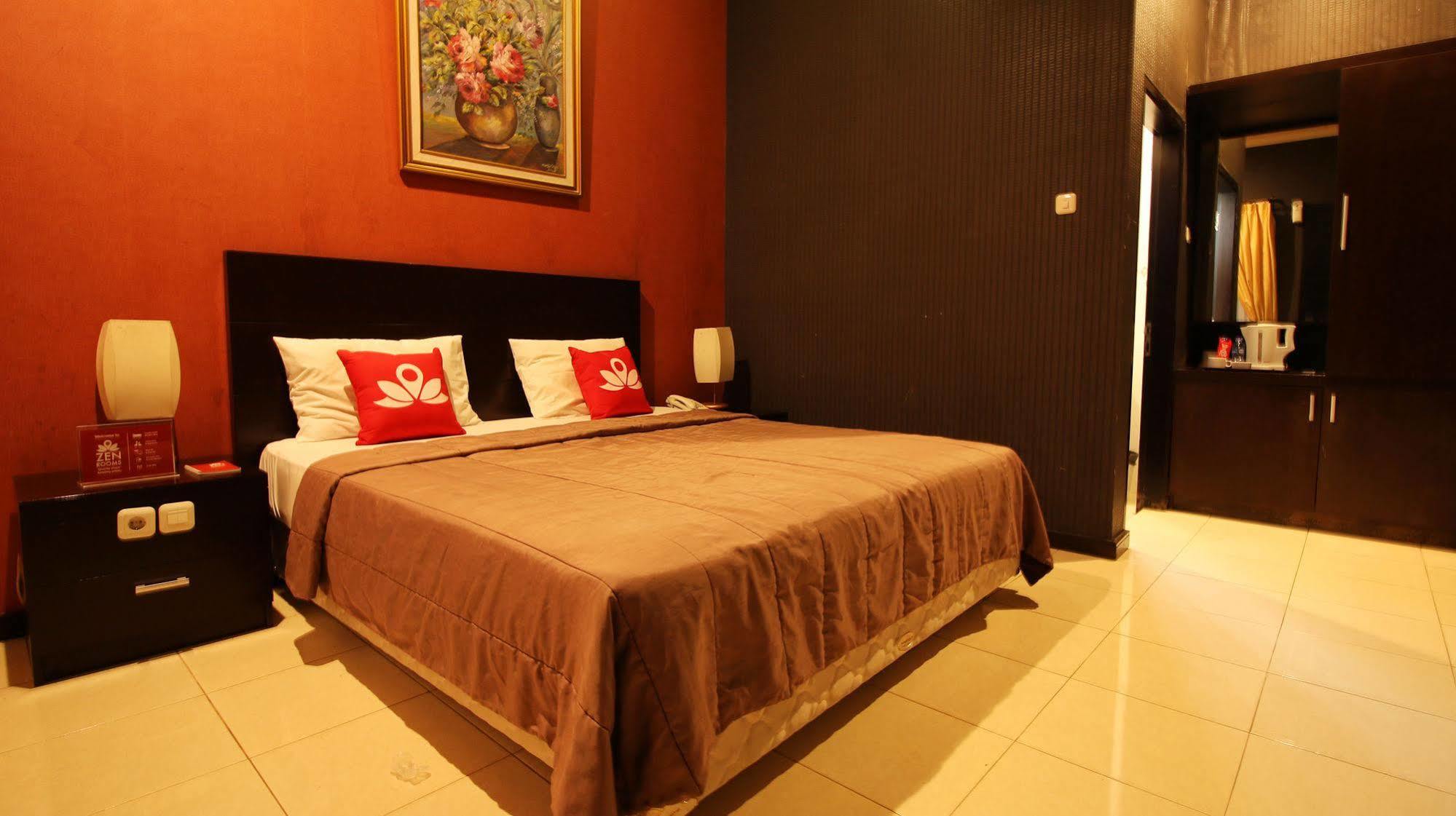Zen Rooms Grand Hotel Lembang Zewnętrze zdjęcie