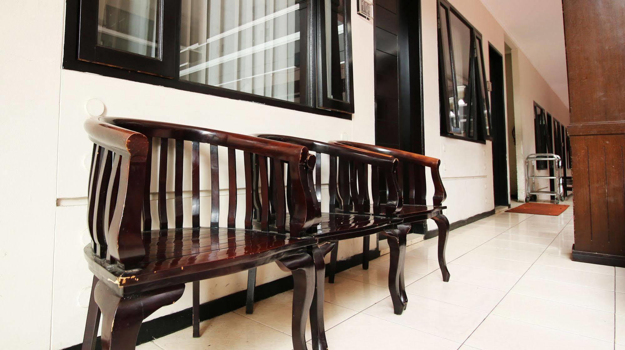 Zen Rooms Grand Hotel Lembang Zewnętrze zdjęcie